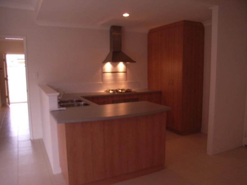 9C Charles East Street, Midland WA 6056
