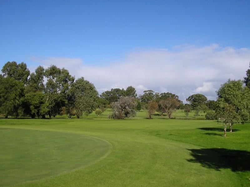 1/145 West Parade, South Guildford WA 6055