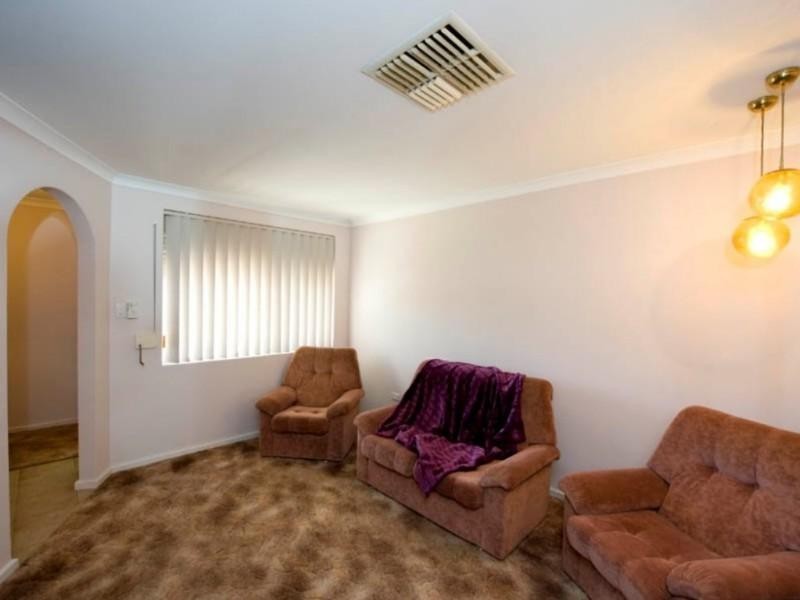 22 Marlboro Road, Swan View WA 6056