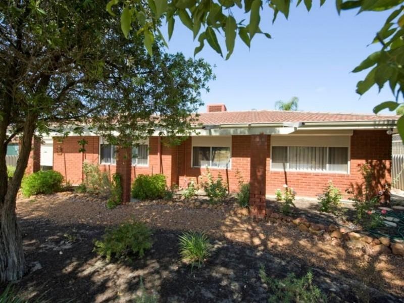 22 Marlboro Road, Swan View WA 6056