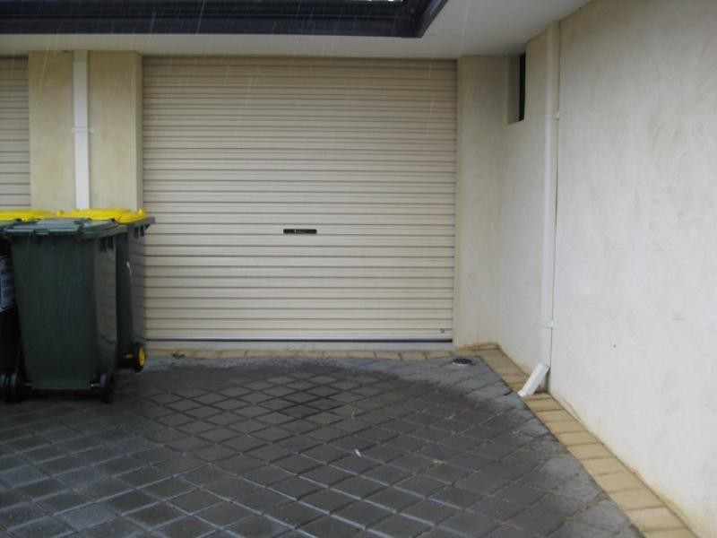 2/12 Mathoura Street, Midland WA 6056