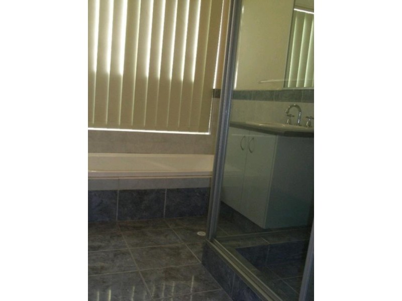 4/15 Mathoura Street, Midland WA 6056