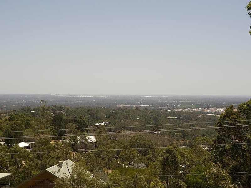 2 Hillway, Swan View WA 6056