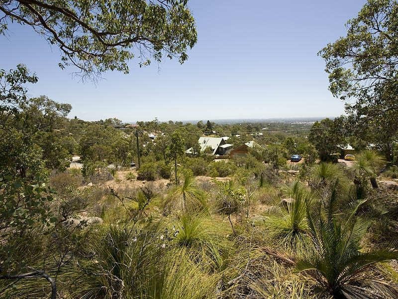 2 Hillway, Swan View WA 6056