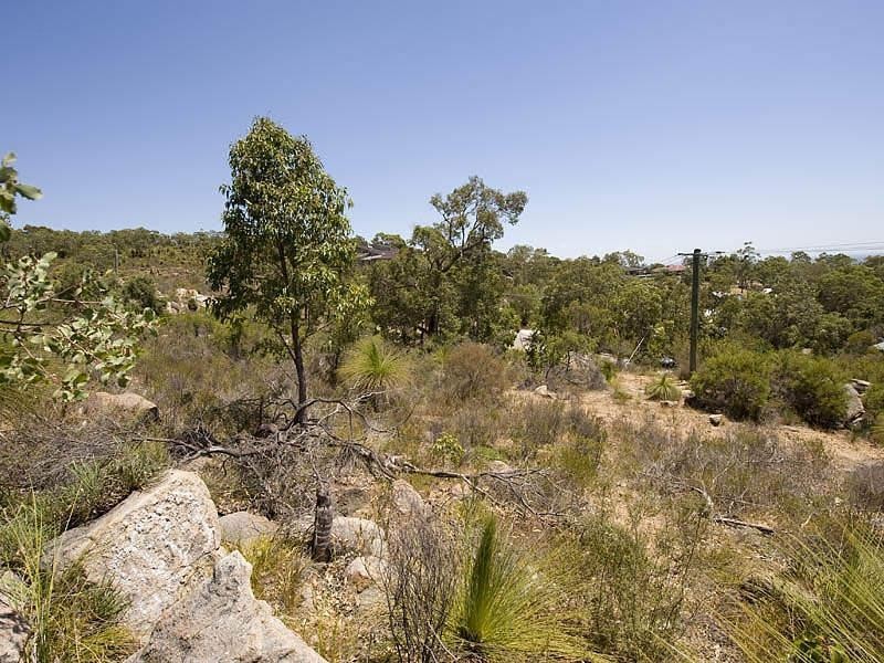 2 Hillway, Swan View WA 6056