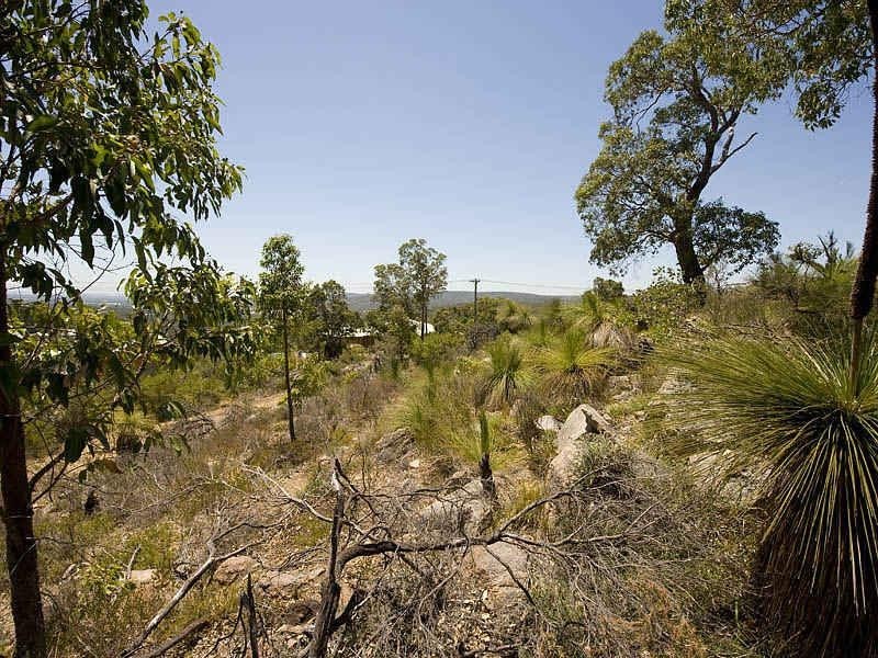 2 Hillway, Swan View WA 6056