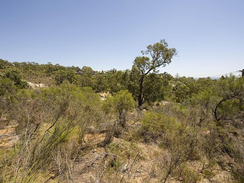 2 Hillway, Swan View WA 6056