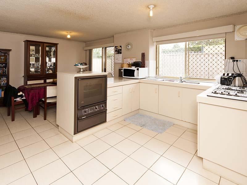 1/6 Mills Avenue, Bayswater WA 6053