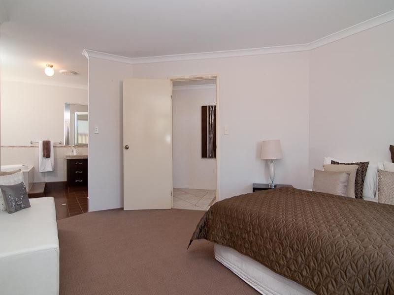 37 Brunswick Bend, Jane Brook WA 6056