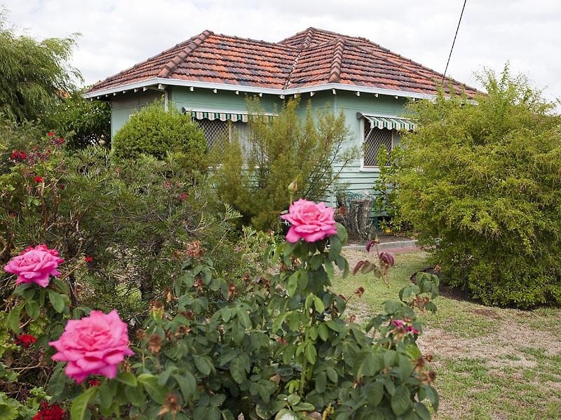 6 Sampson Close, Midland WA 6056