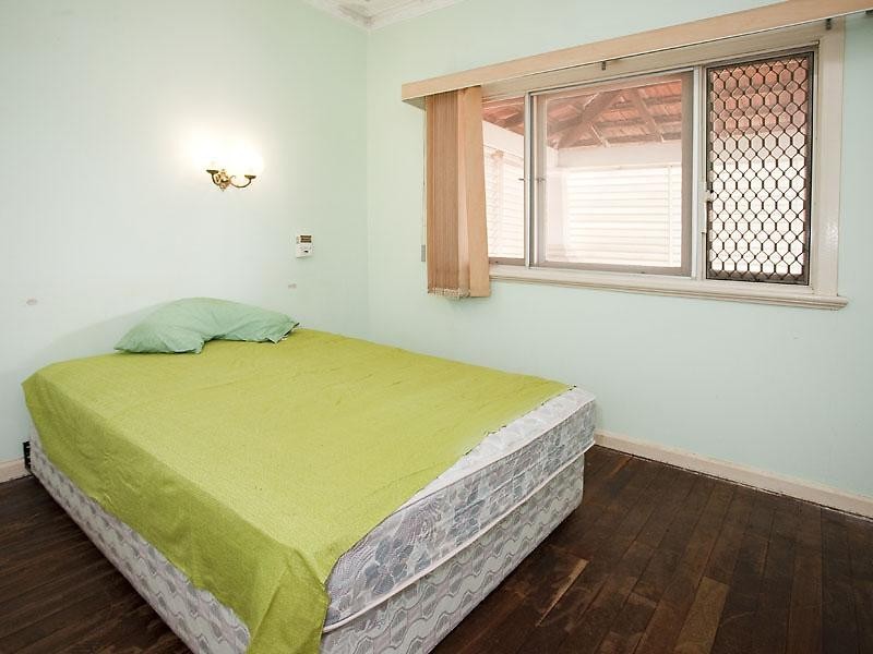 6 Sampson Close, Midland WA 6056