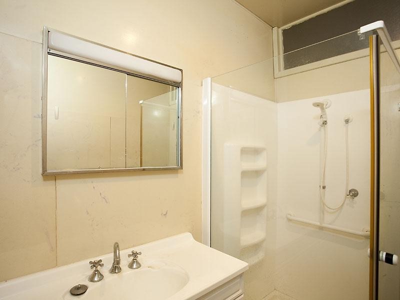 6 Sampson Close, Midland WA 6056