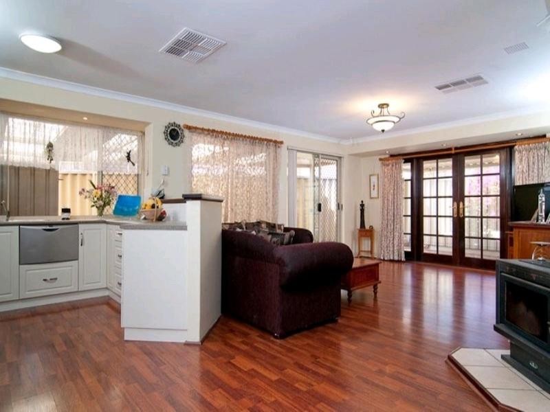 7 Kybra Grove, Stratton WA 6056