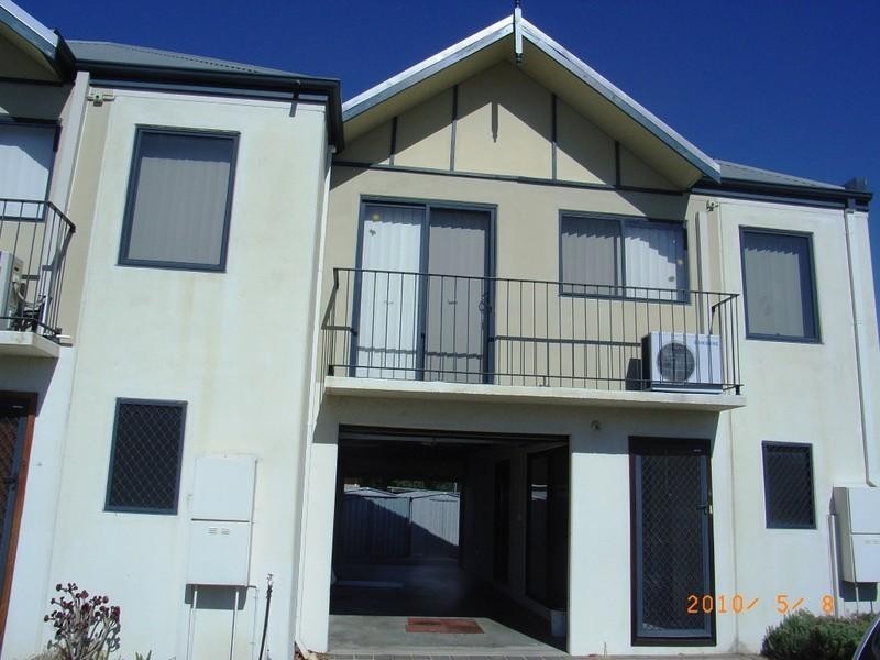 4/142 Morrison Road, Midland WA 6056