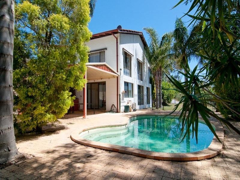 6 Grevillea Crescent, Swan View WA 6056