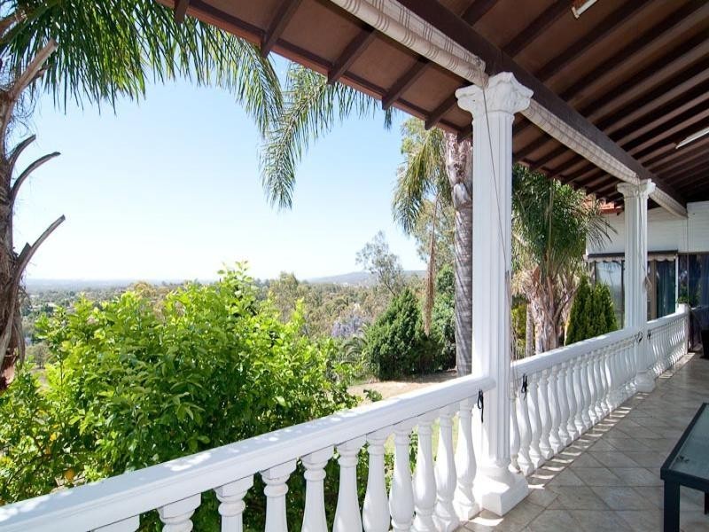 6 Grevillea Crescent, Swan View WA 6056