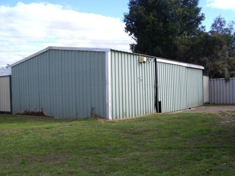 28 Blue Gum Place, Midvale WA 6056