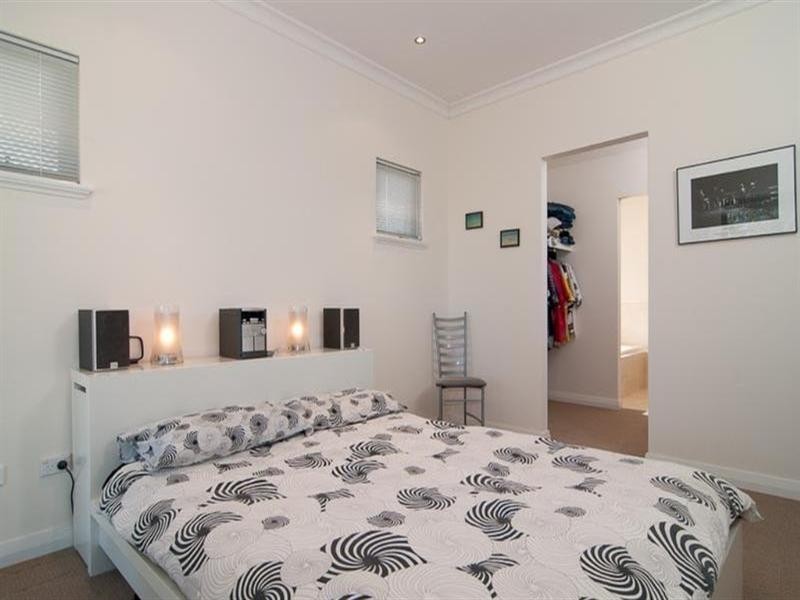 11 Wyvern Lane, Woodbridge WA 6056