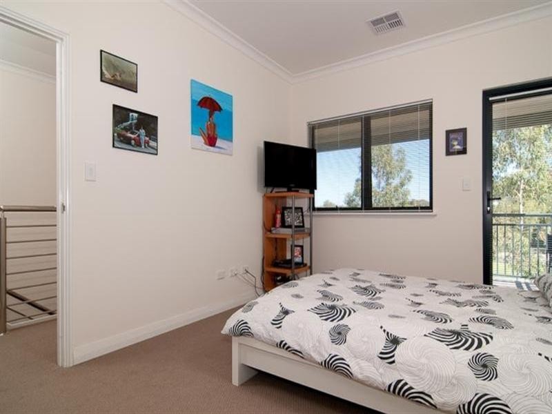 11 Wyvern Lane, Woodbridge WA 6056