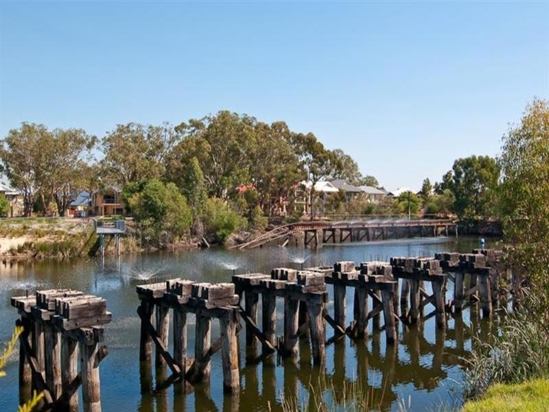 11 Wyvern Lane, Woodbridge WA 6056