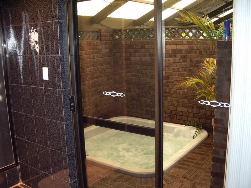 9 Gumnut Close, Swan View WA 6056