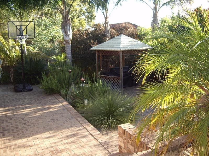 9 Gumnut Close, Swan View WA 6056