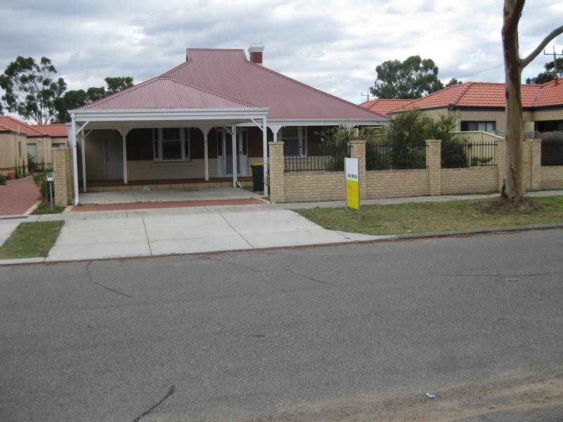18 North Street, Midland WA 6056