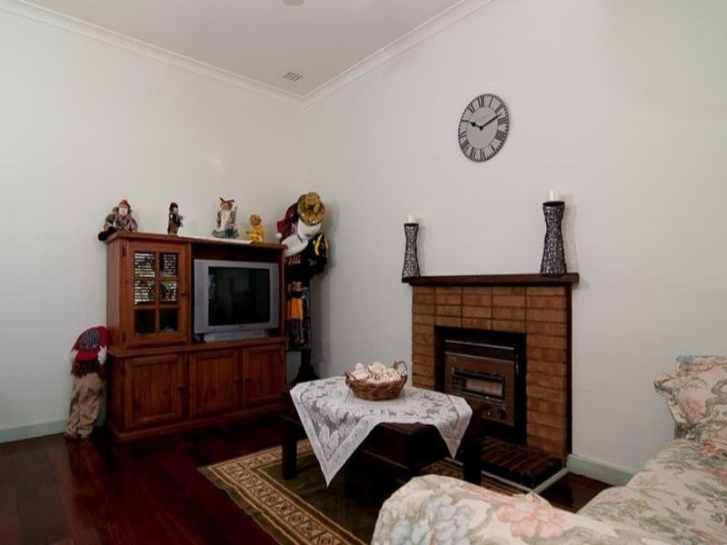 12 Schofield Street, Eden Hill WA 6054