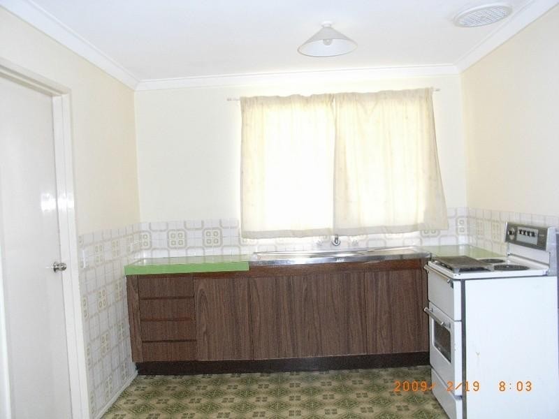 7 Pine Gap, Swan View WA 6056