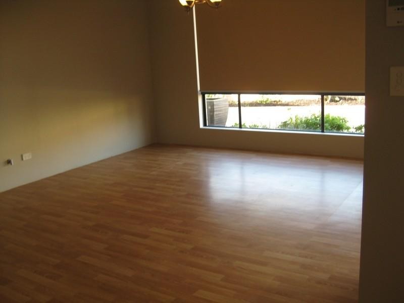 16 Steelwood Way, Helena Valley WA 6056