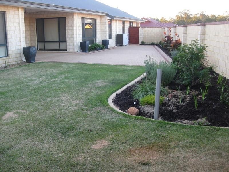 16 Steelwood Way, Helena Valley WA 6056