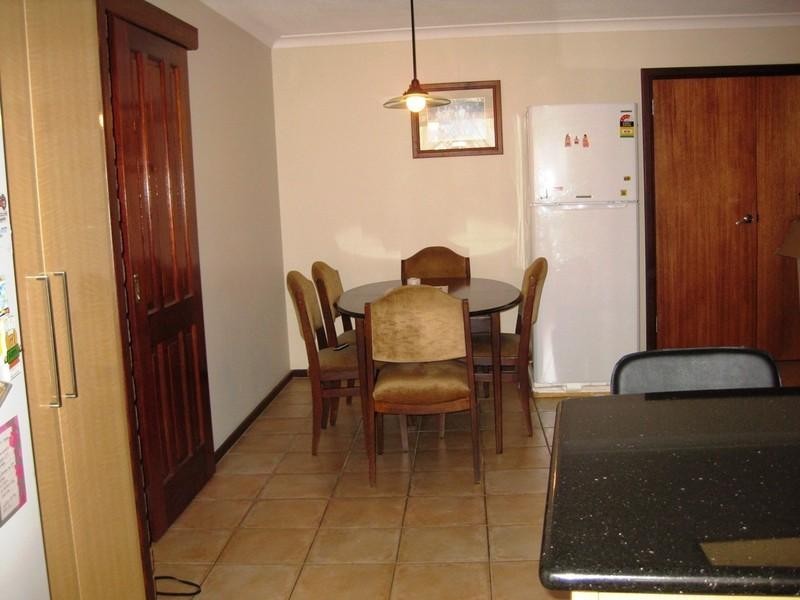 8 Brownfield Avenue, Swan View WA 6056