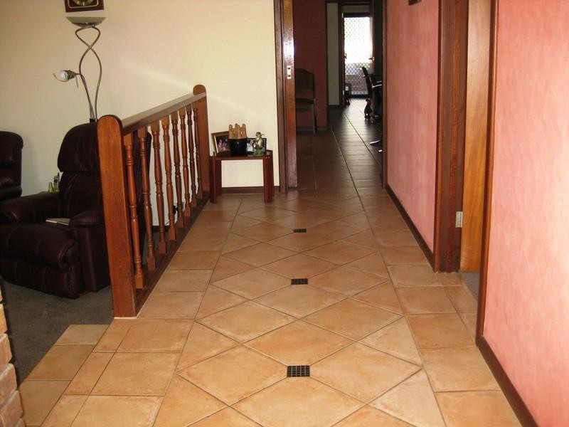 8 Brownfield Avenue, Swan View WA 6056