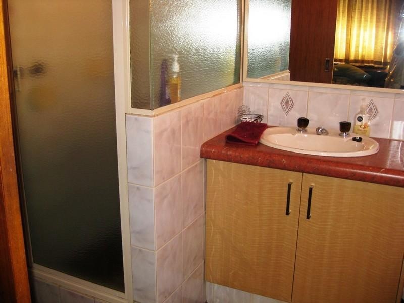 8 Brownfield Avenue, Swan View WA 6056