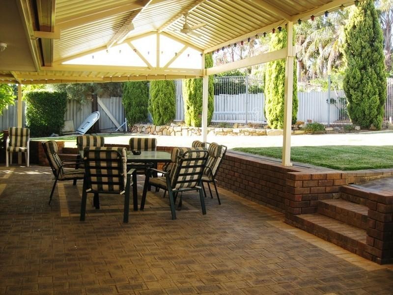 8 Brownfield Avenue, Swan View WA 6056