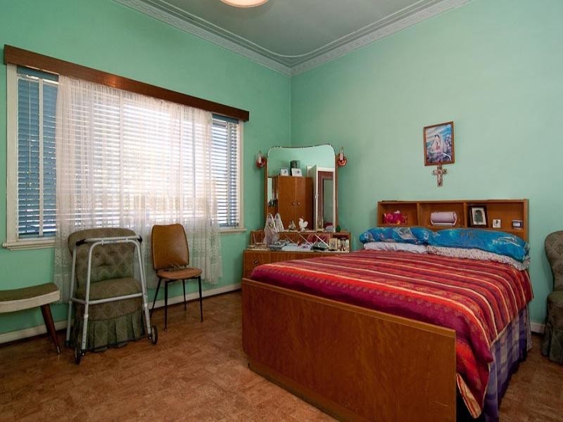 6 Sayer Street, Midland WA 6056