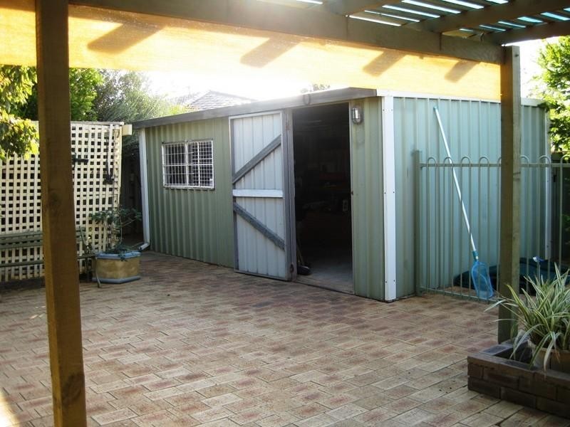 20 Markham Way, Swan View WA 6056