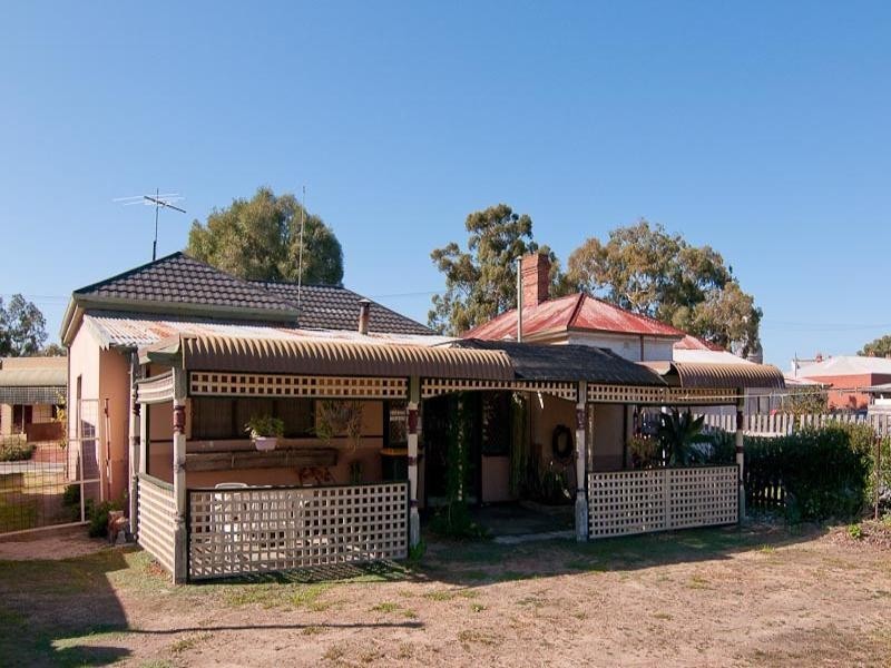 7 Burgess Street, Midland WA 6056