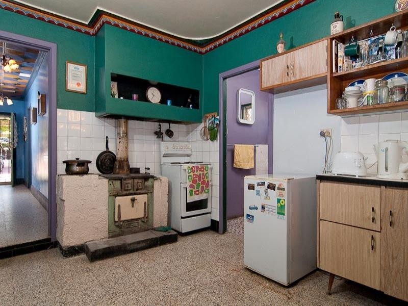 7 Burgess Street, Midland WA 6056