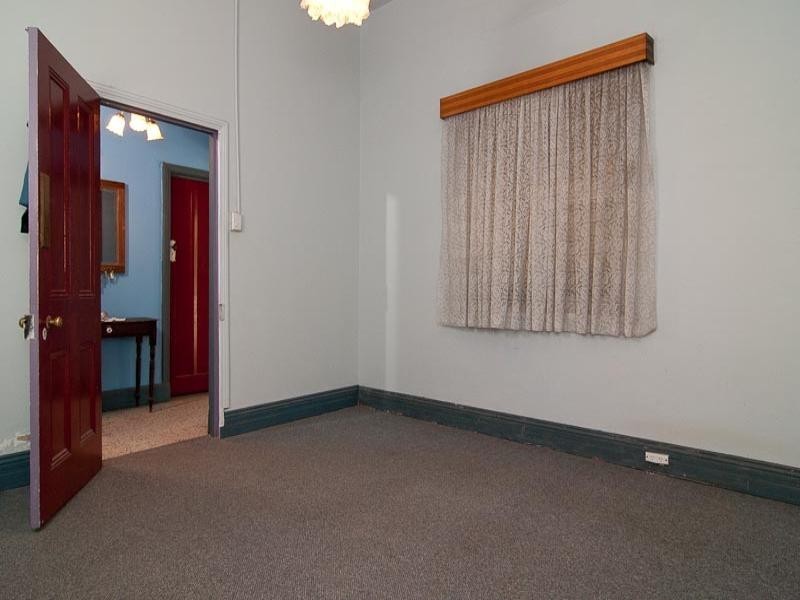 7 Burgess Street, Midland WA 6056