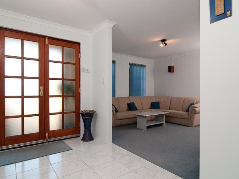 9 Pelham Lane, Henley Brook WA 6055