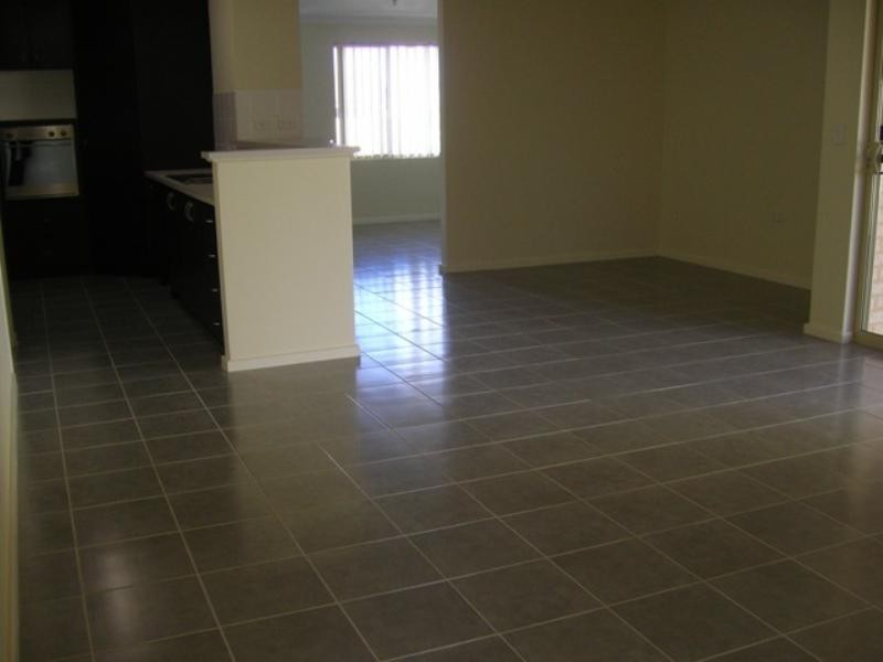 10 Barnfield Drive, Ellenbrook WA 6069
