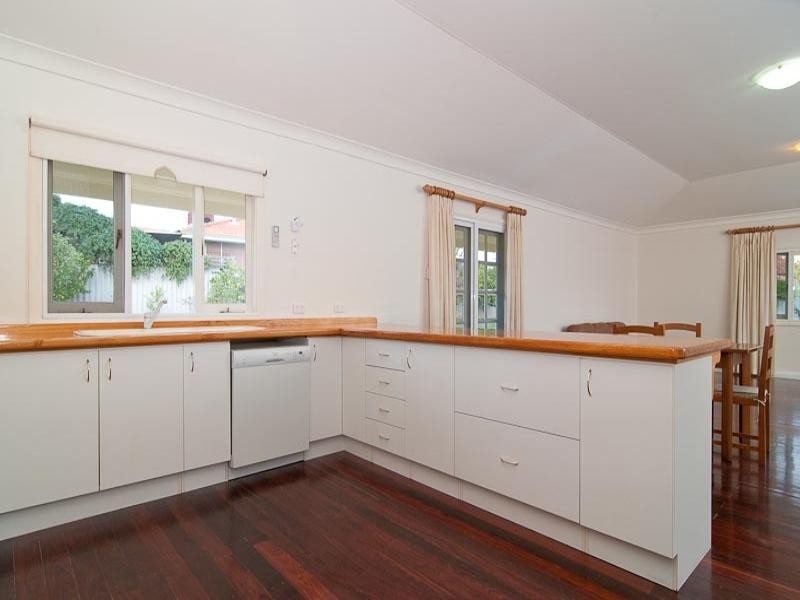 389 Morrison Road, Swan View WA 6056