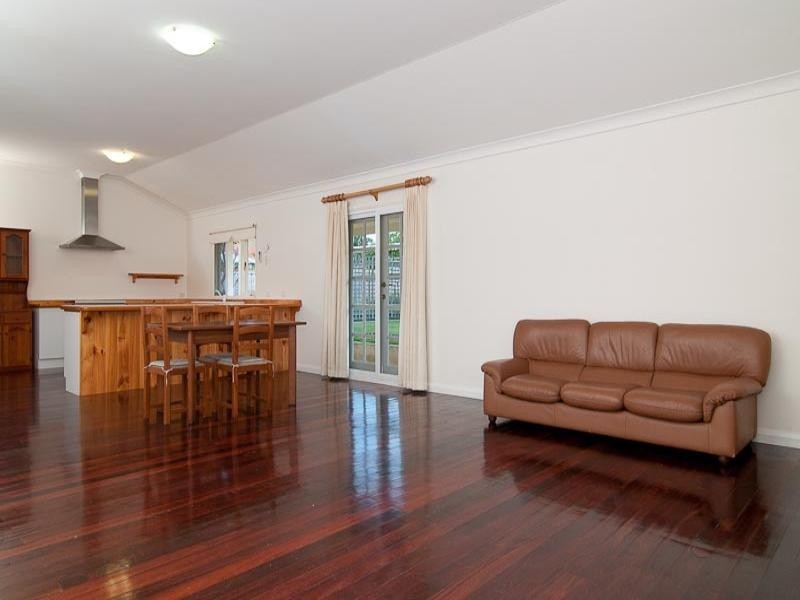 389 Morrison Road, Swan View WA 6056
