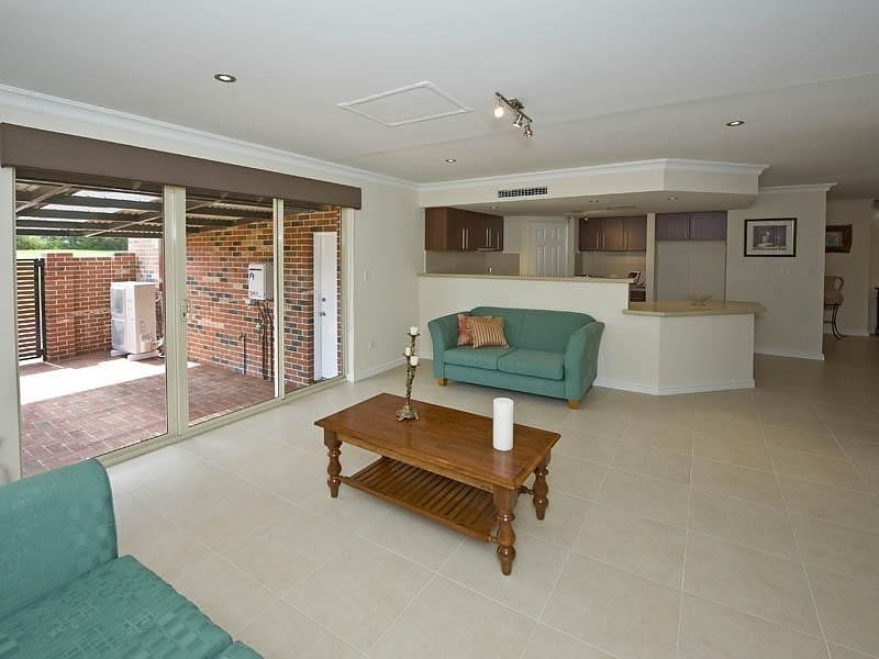 1/2 Hebe Lane, Woodbridge WA 6056