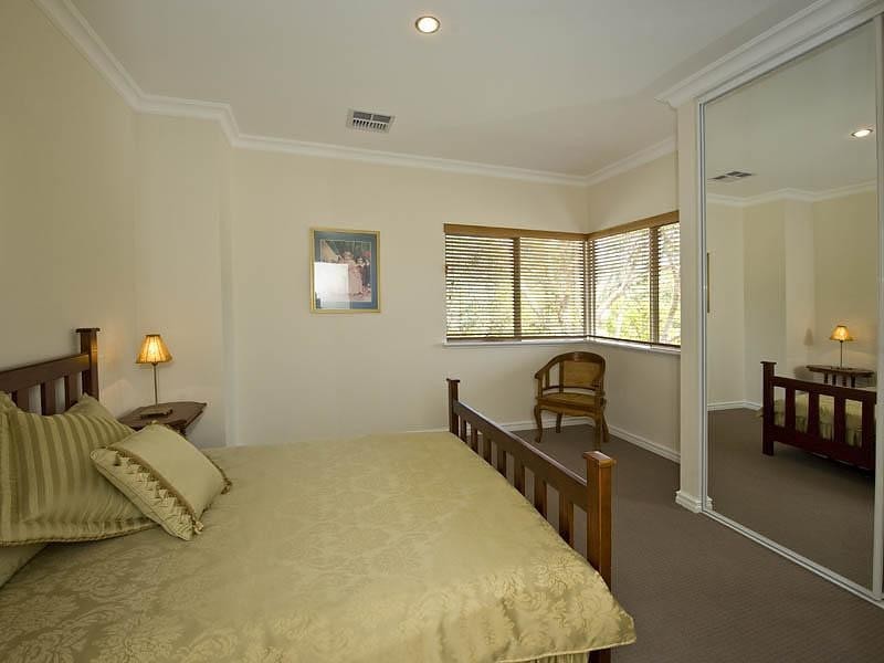 1/2 Hebe Lane, Woodbridge WA 6056