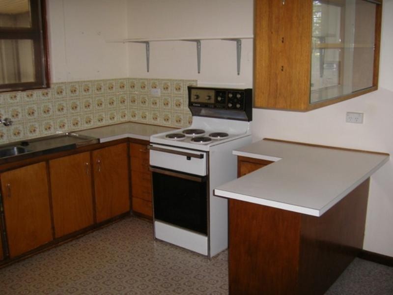 32 Marloo Road, Greenmount WA 6056