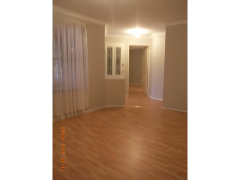 118 Lakeside Drive, Helena Valley WA 6056