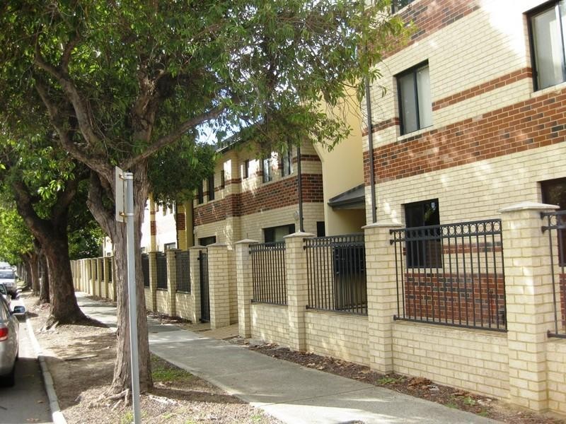 23/44 Railway Parade, Midland WA 6056