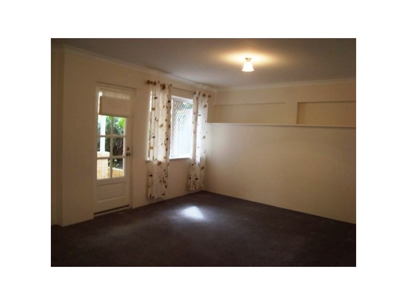 17 Leawood Crescent, Boya WA 6056